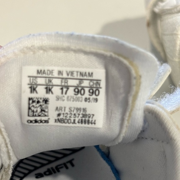 Baby shoes - Adidas superstar - Picture 2 of 4